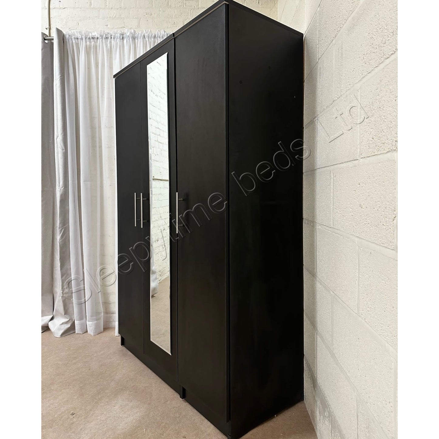 Triple Robe With Mirror