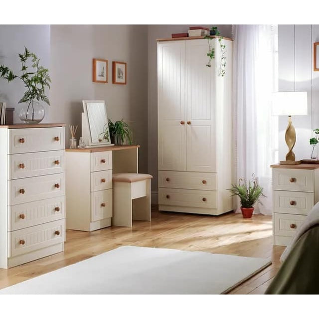 Cream & Oak 3 Drawer Dresser